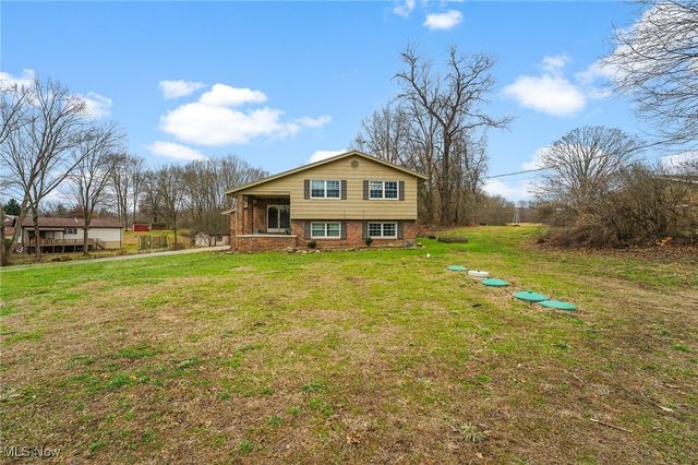 2974 Schotten Road, Hubbard, OH 44425