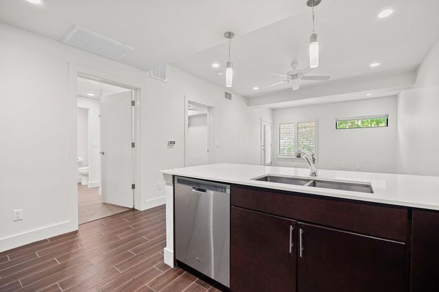 1603 Enfield RD 211, Austin, TX 78703