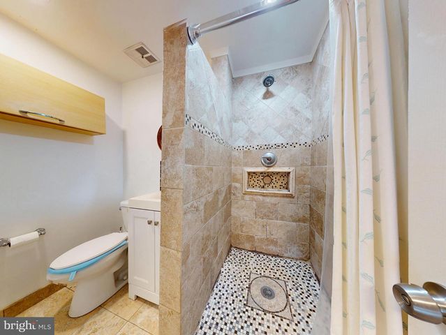 7302 ROLLING OAK LN, Springfield, VA 22153