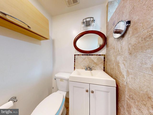 7302 ROLLING OAK LN, Springfield, VA 22153