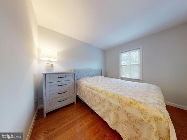 7302 ROLLING OAK LN, Springfield, VA 22153