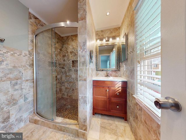 7302 ROLLING OAK LN, Springfield, VA 22153