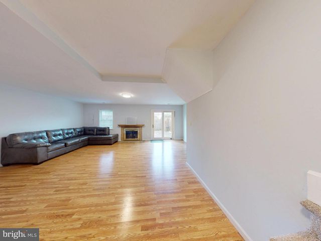 7302 ROLLING OAK LN, Springfield, VA 22153