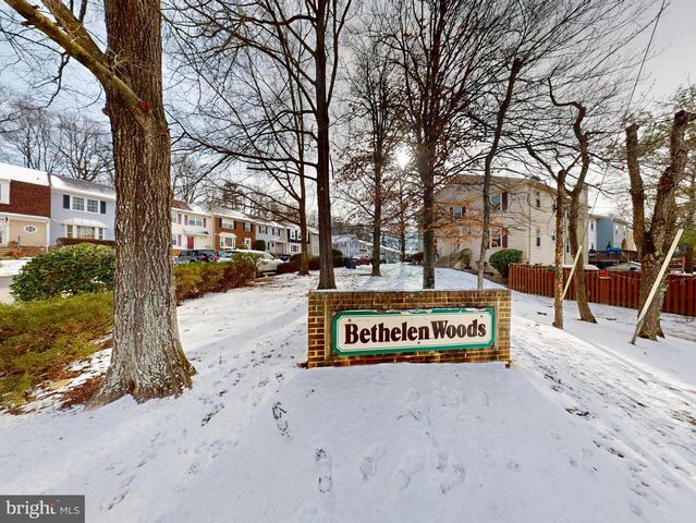 7302 ROLLING OAK LN, Springfield, VA 22153