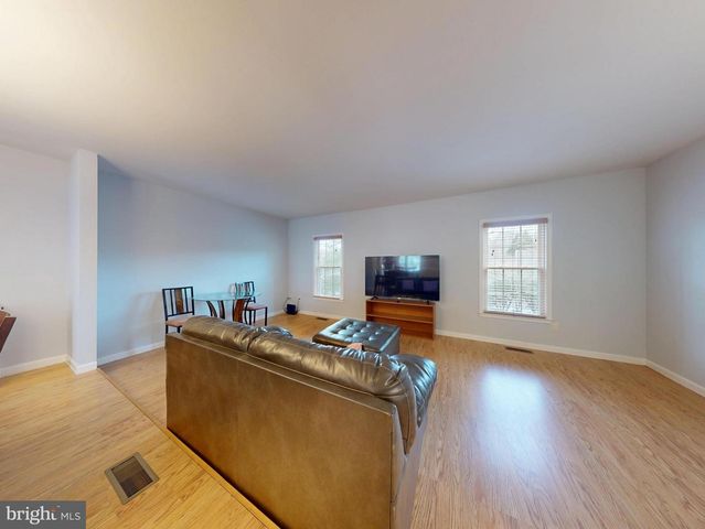 7302 ROLLING OAK LN, Springfield, VA 22153