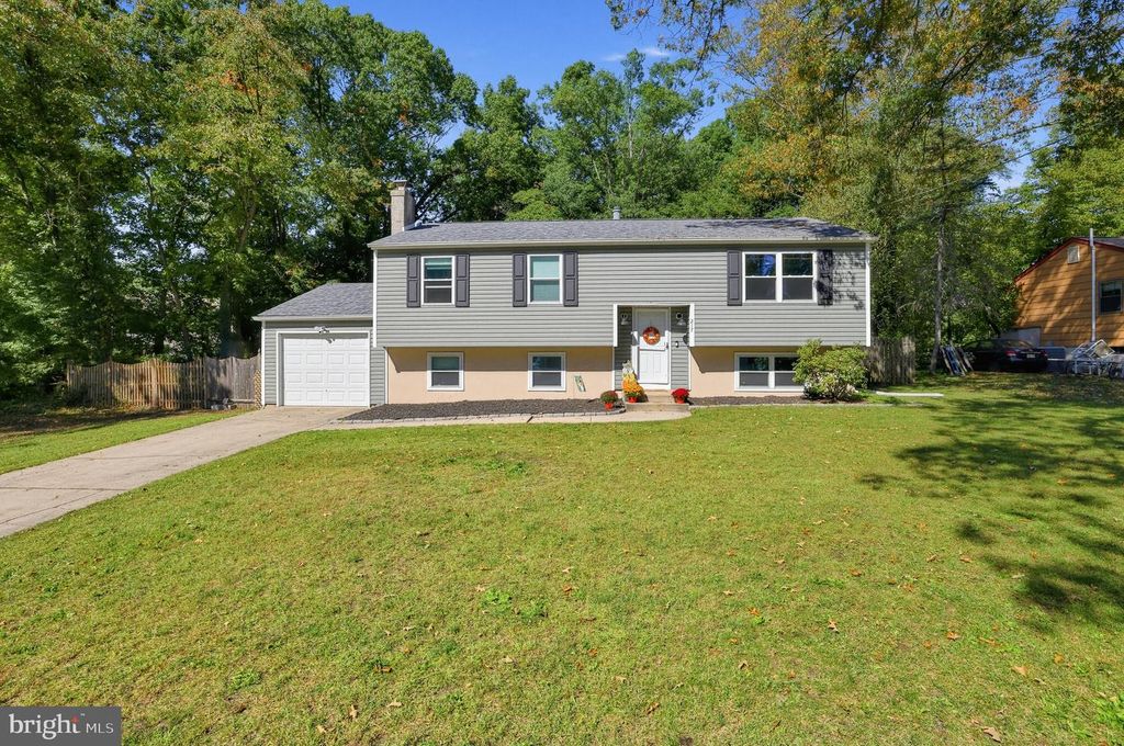 217 SUMMIT AVE, BLACKWOOD, NJ 08012 — exterior