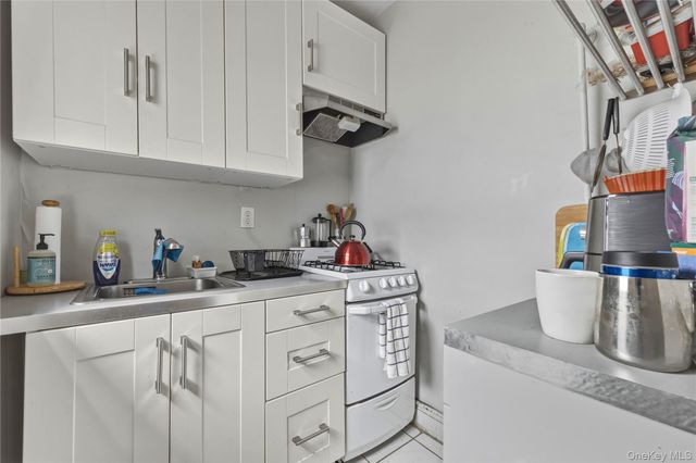 977 Lorimer Street, Brooklyn, NY 11222