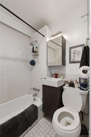 977 Lorimer Street, Brooklyn, NY 11222