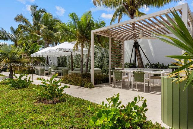 2200 Brickell Ave 319, Miami, FL 33129