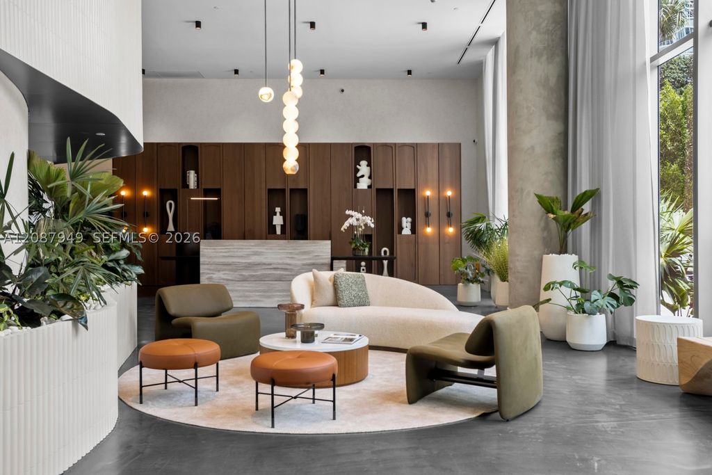 2200 Brickell Ave 319, Miami, FL 33129