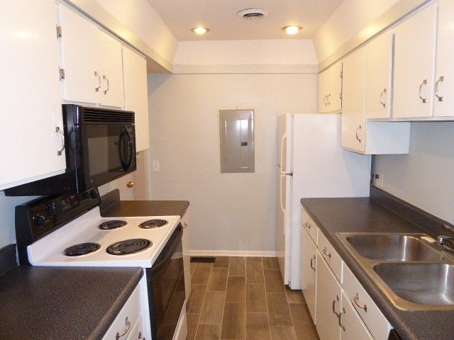 5025 Hillsboro Pike Apt 15Z, Nashville, TN 37215