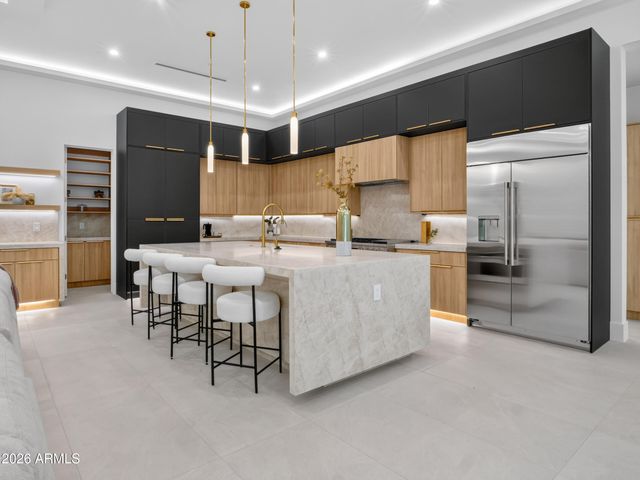 3231 N 81ST Place, Scottsdale, AZ 85251