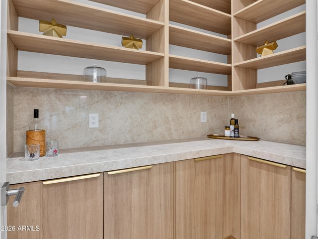 3231 N 81ST Place, Scottsdale, AZ 85251