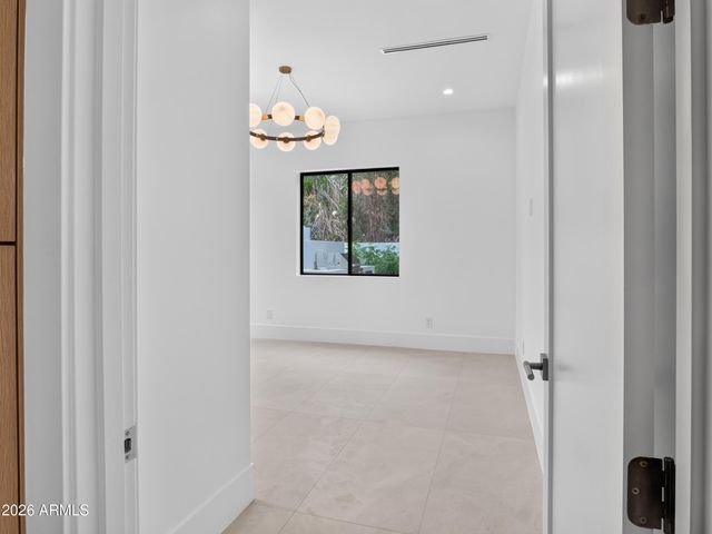 3231 N 81ST Place, Scottsdale, AZ 85251