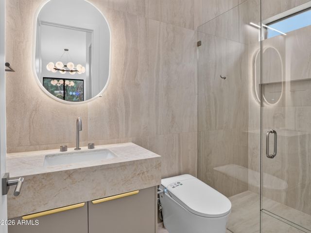 3231 N 81ST Place, Scottsdale, AZ 85251