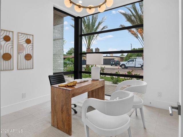 3231 N 81ST Place, Scottsdale, AZ 85251