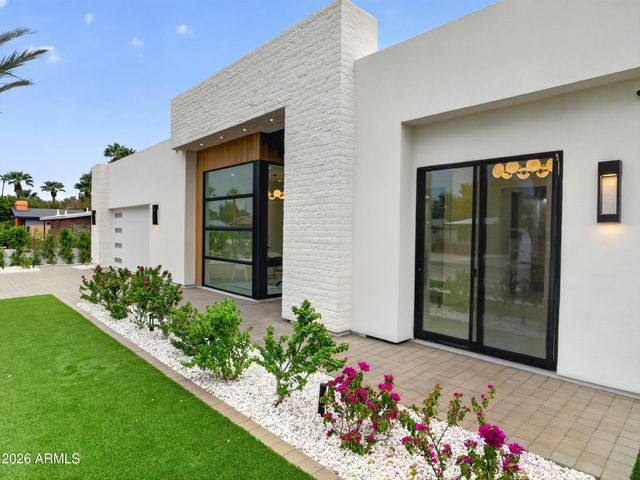 3231 N 81ST Place, Scottsdale, AZ 85251