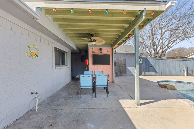 857 Whitehall Drive, Plano, TX 75023