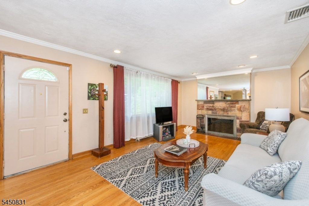 9 Morse Ave, Butler Boro, NJ 07405 — photo 4