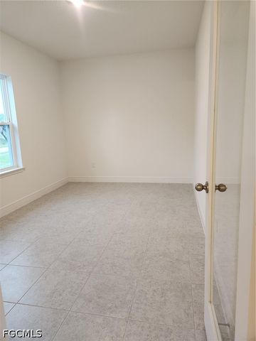 3514 42nd ST SW, Lehigh Acres, FL 33976