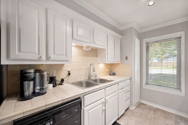 419 Carol Avenue, Corsicana, TX 75110