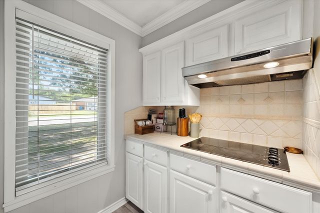 419 Carol Avenue, Corsicana, TX 75110
