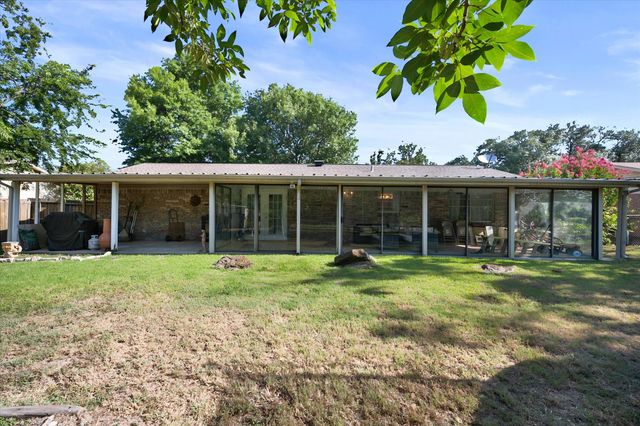 419 Carol Avenue, Corsicana, TX 75110