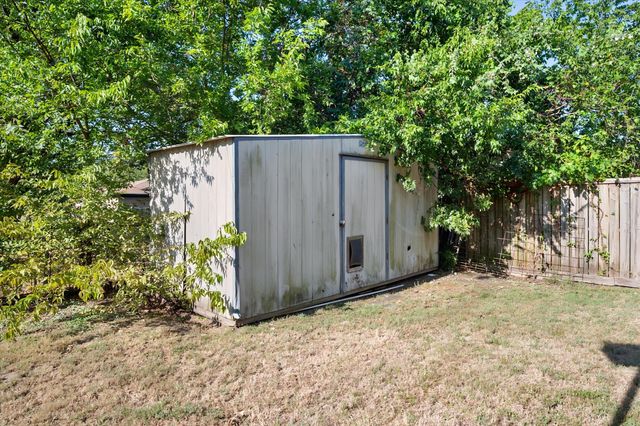 419 Carol Avenue, Corsicana, TX 75110