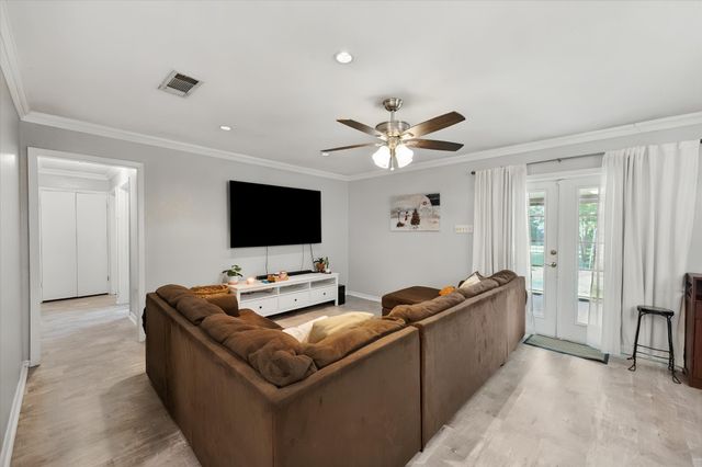 419 Carol Avenue, Corsicana, TX 75110