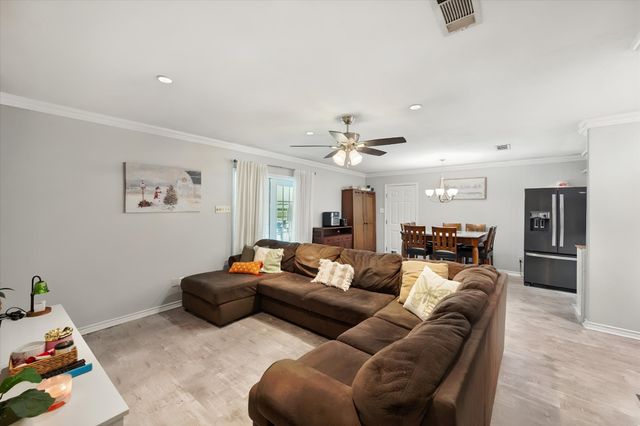 419 Carol Avenue, Corsicana, TX 75110