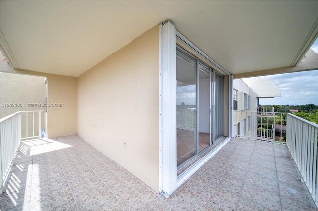 13120 SW 92nd Avenue BPH6, Miami, FL 33176
