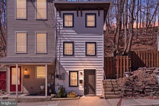 164 YORK ST, Lambertville, NJ 08530