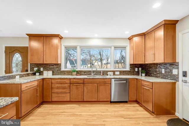 15020 ROCKING SPRING DR, Rockville, MD 20853