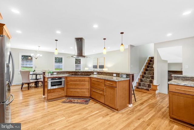 15020 ROCKING SPRING DR, Rockville, MD 20853