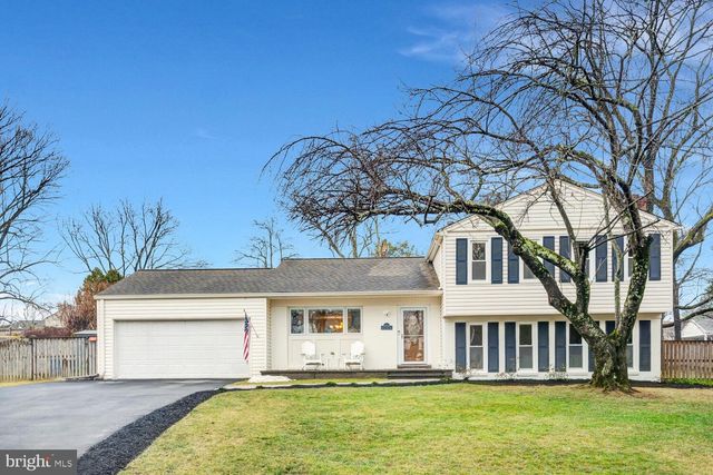 15020 ROCKING SPRING DR, Rockville, MD 20853