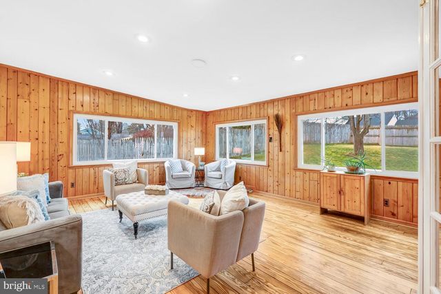 15020 ROCKING SPRING DR, Rockville, MD 20853