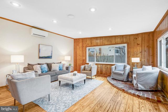 15020 ROCKING SPRING DR, Rockville, MD 20853