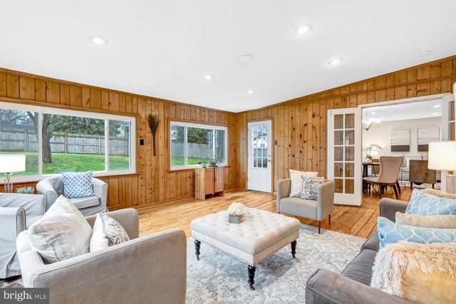 15020 ROCKING SPRING DR, Rockville, MD 20853