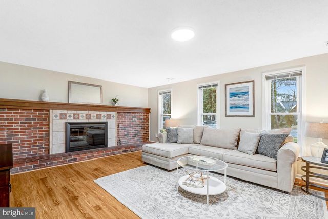 15020 ROCKING SPRING DR, Rockville, MD 20853