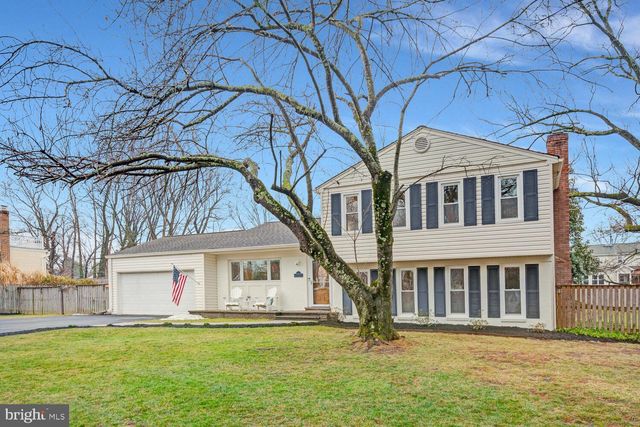 15020 ROCKING SPRING DR, Rockville, MD 20853