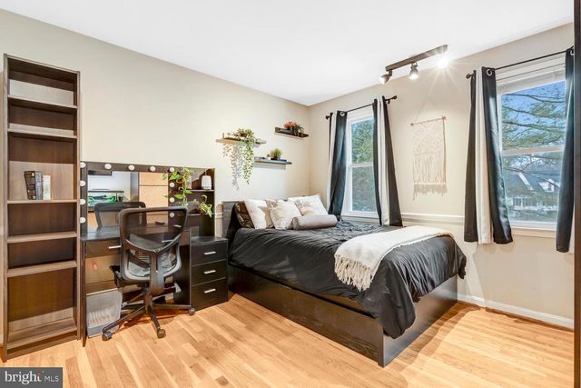 15020 ROCKING SPRING DR, Rockville, MD 20853