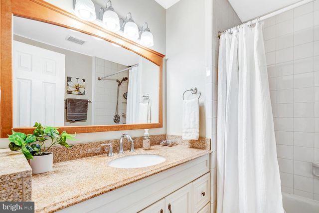 15020 ROCKING SPRING DR, Rockville, MD 20853