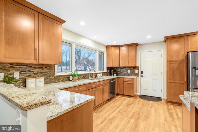 15020 ROCKING SPRING DR, Rockville, MD 20853