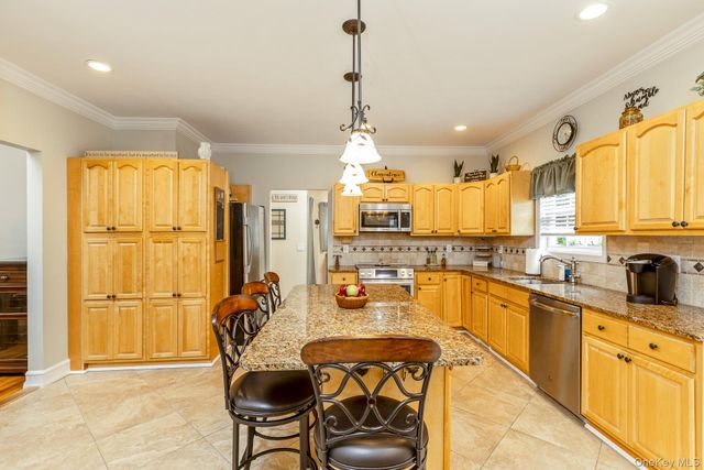 2835 N Wading River Road, Wading River, NY 11792