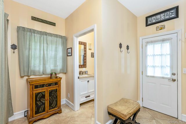 2835 N Wading River Road, Wading River, NY 11792