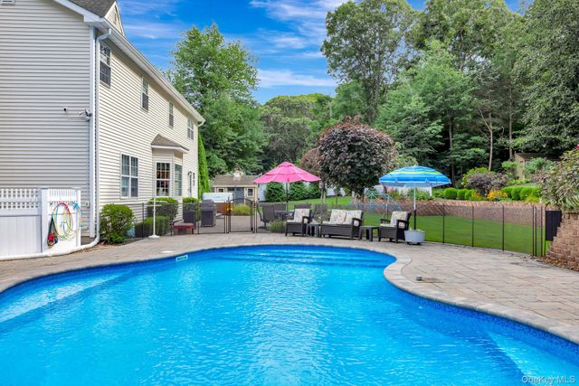 2835 N Wading River Road, Wading River, NY 11792