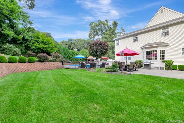 2835 N Wading River Road, Wading River, NY 11792