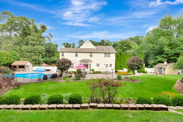 2835 N Wading River Road, Wading River, NY 11792