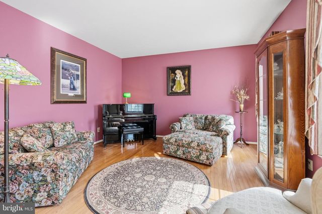 12 ELLIOT CT, Royersford, PA 19468