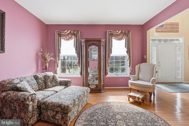 12 ELLIOT CT, Royersford, PA 19468